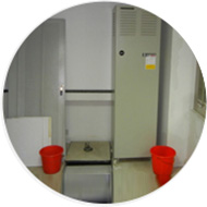 普通空调寿命短、容易出现停机、漏水等现象